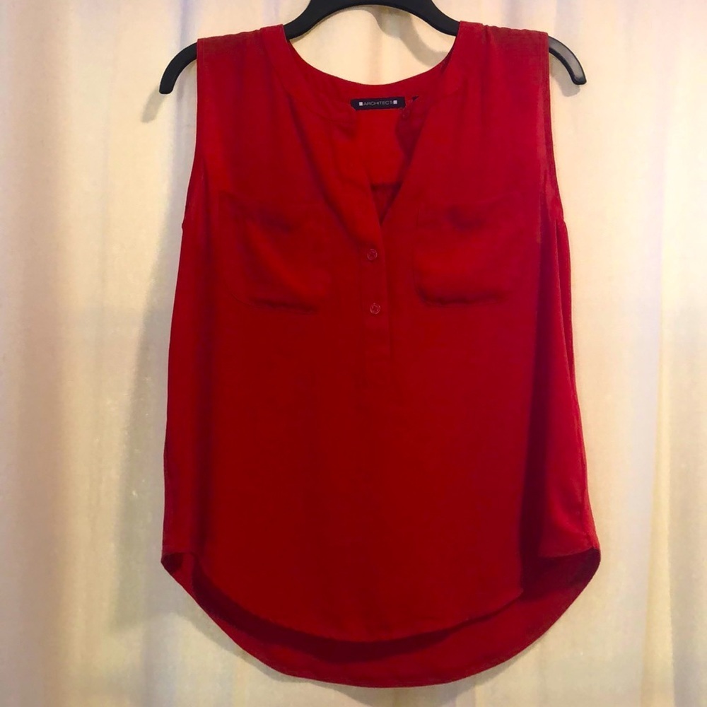 🎉4 for $20 Architect size small sleeveless blouse